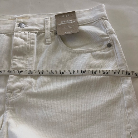 Madewell Relaxed Denim Button Fly Raw Hem Denim Shorts Size 31 - Picture 12 of 14